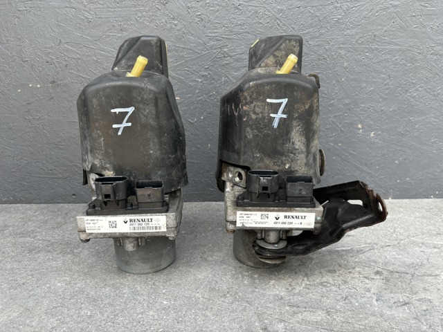Насос рульового механізму 491100023R RENAULT