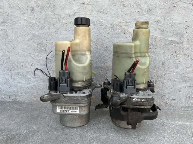 Насос гідропідсилювача 4N513K514DR VOLVO