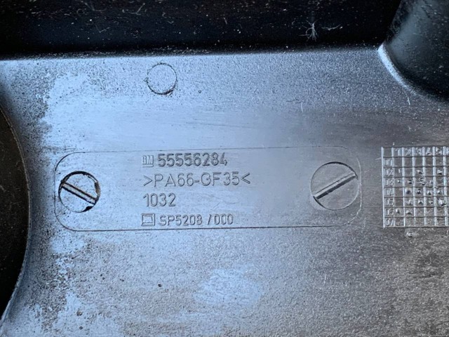 Кришка клапанів 55556284 OPEL