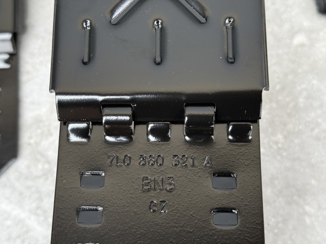 Противідкатні пристрої (башмак) 7L0860321A PORSCHE