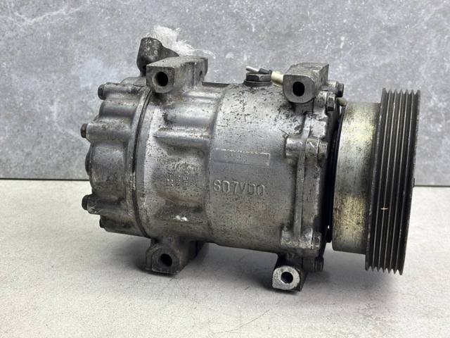Компресор системи кондиціювання 8200600135 RENAULT