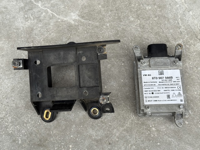 Радар зміни смуги руху 8T0907566B PORSCHE