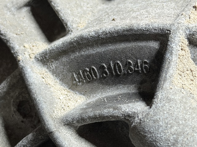 Міст задній 95B525015F PORSCHE