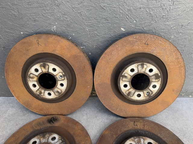 Диск переднього гальма 95B615302H PORSCHE