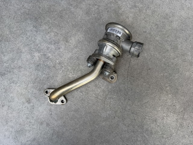 Клапан EGR рециркуляції газів 99711320371 PORSCHE