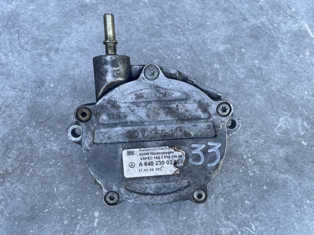 Насос вакуумний A6402300365 MERCEDES