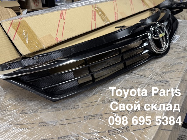 Решітка радіатора 5310133472 TOYOTA