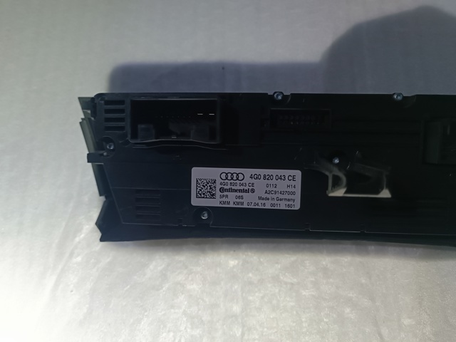 Блок управління кондиціонером 4G0820043CE VAG