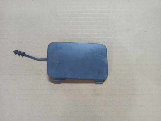 Заглушка бампера буксирувального гака, задня 8R0807450 VAG