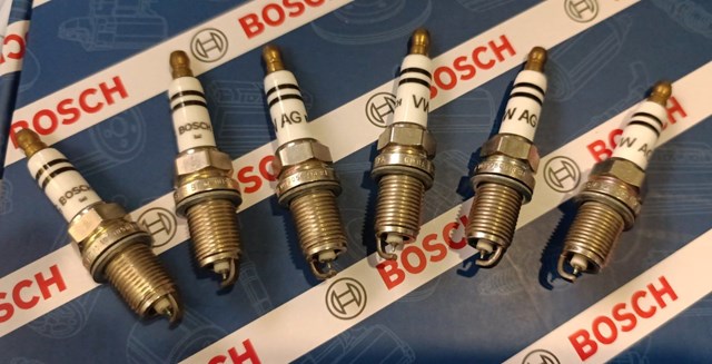 Свічка запалювання 101905631B VAG