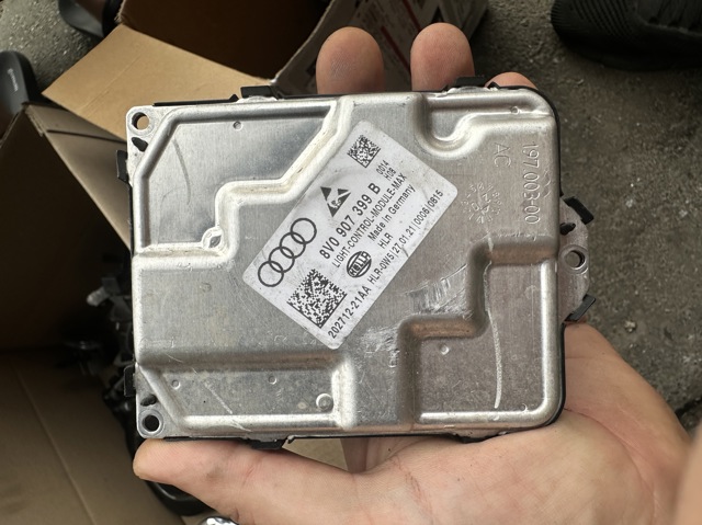 Інвентор струму 8V0907399B VAG