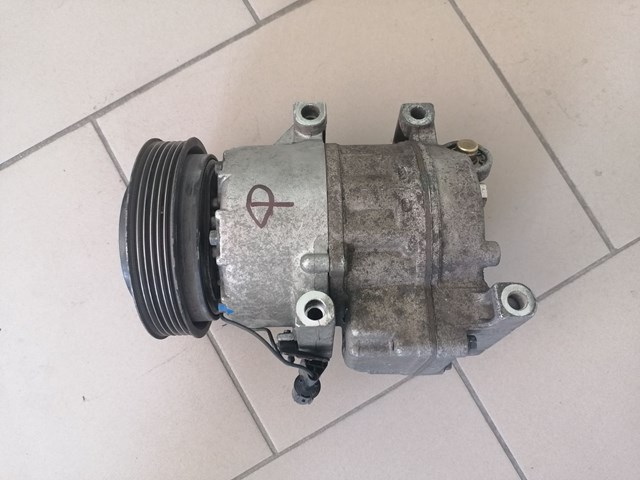 Компресор системи кондиціювання 977012H000 HYUNDAI