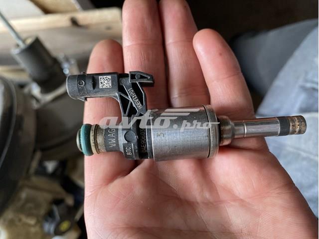 Форсунка дизельна в зборі, розпилювач + тримач 04E906036AF VAG