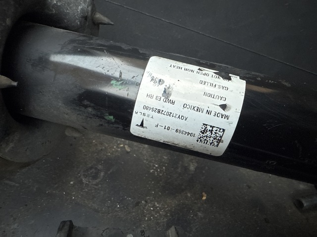 Амортизатор передньої підвіски 104436901F TESLA