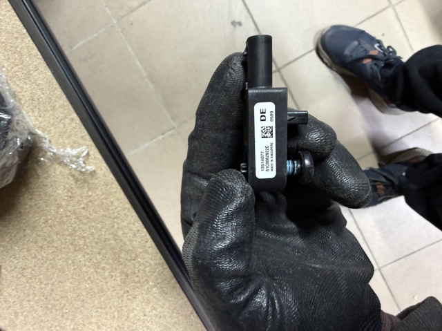 Датчик подушки безпеки 13514077 GM