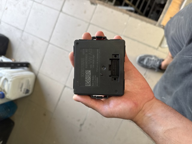 Прилади й апаратура діагностики 3Q0907530AR VAG
