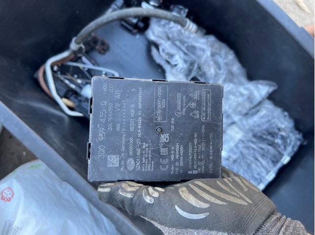Блок керування центральним замком 3Q0959435Q VAG