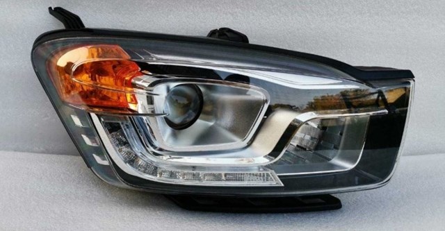 Фара передня права 8310634100 SSANG YONG