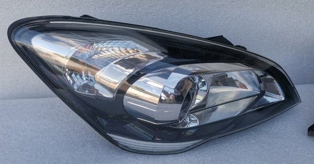 Фара правая 921021H070 HYUNDAI
