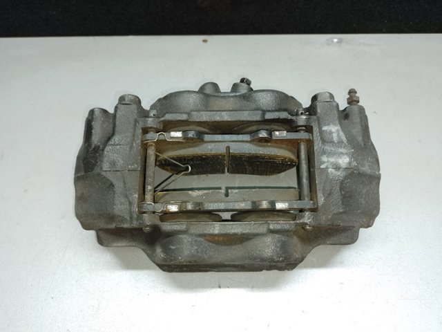 Колодки гальмівні передні, дискові 0446535290 TOYOTA