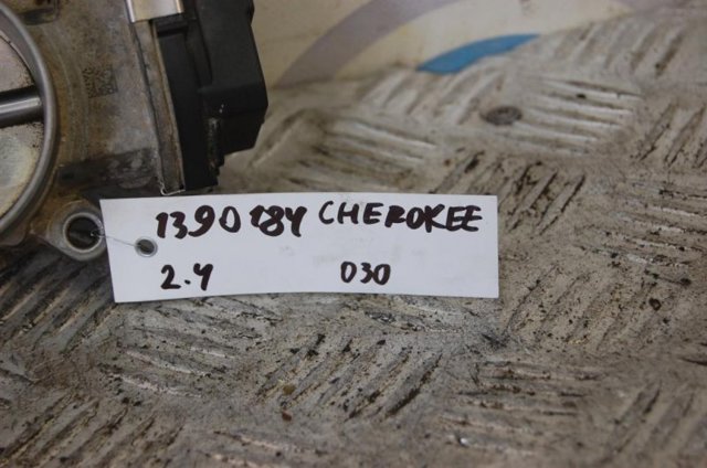 Дросільна заслінка в зборі 04891970AB CHRYSLER