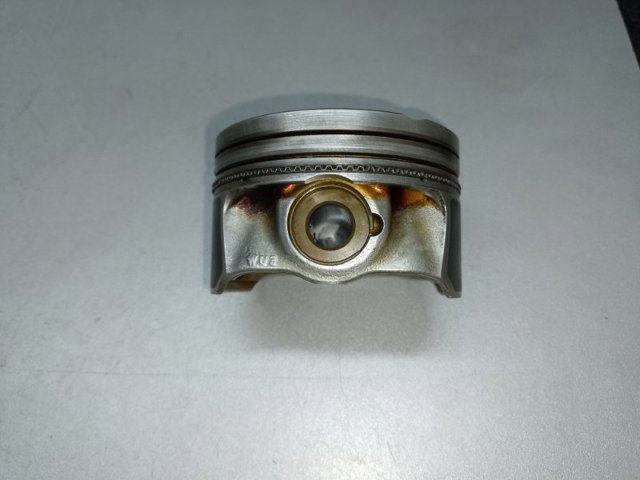 Поршень в комплекті на 1 циліндр, STD 06H107065DM VAG