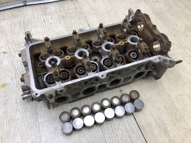 Головка двигуна 1110121031 TOYOTA