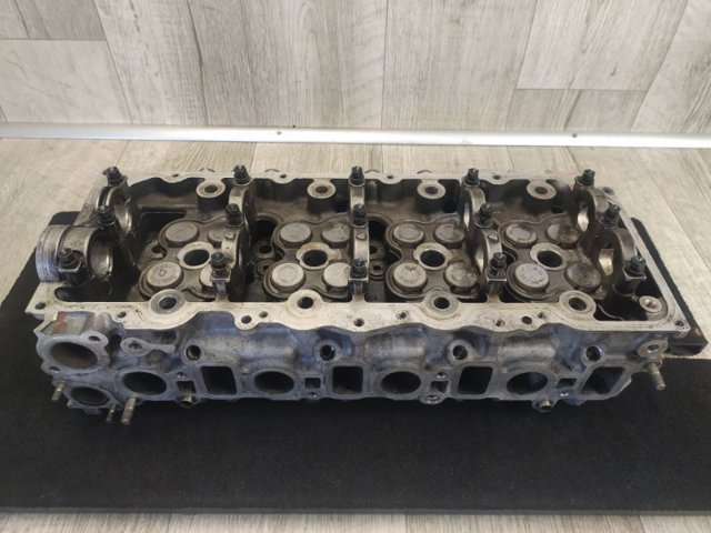 Головка блоку циліндрів 1110130050 TOYOTA