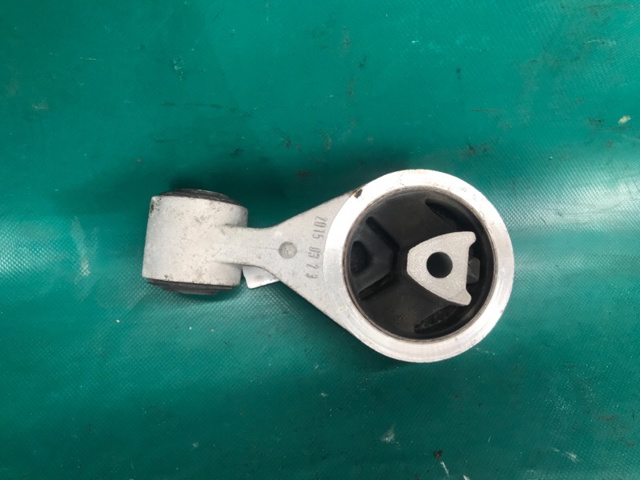 Подушка (опора) двигуна, права верхня 11350JY20A NISSAN