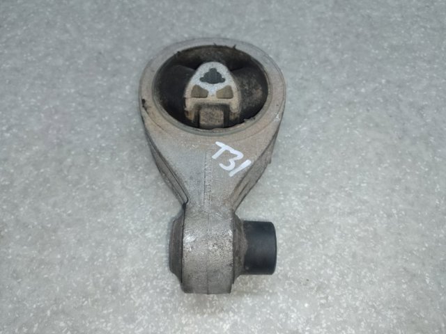 Опора двигуна задня 11360JD70A NISSAN