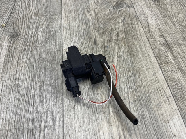 Перетворювач тиску (соленоїд) наддуву / EGR 11657599547 BMW