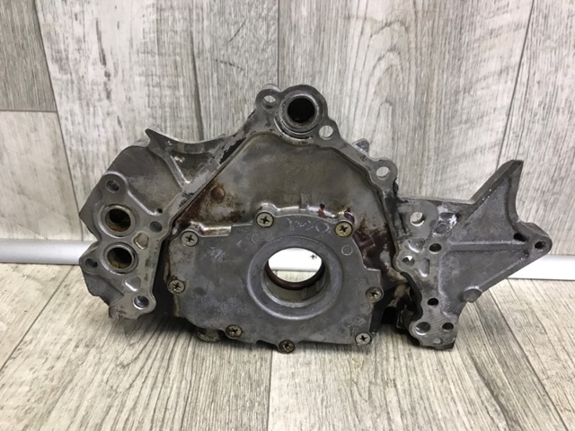 Помпа масляна 1211A033 MITSUBISHI