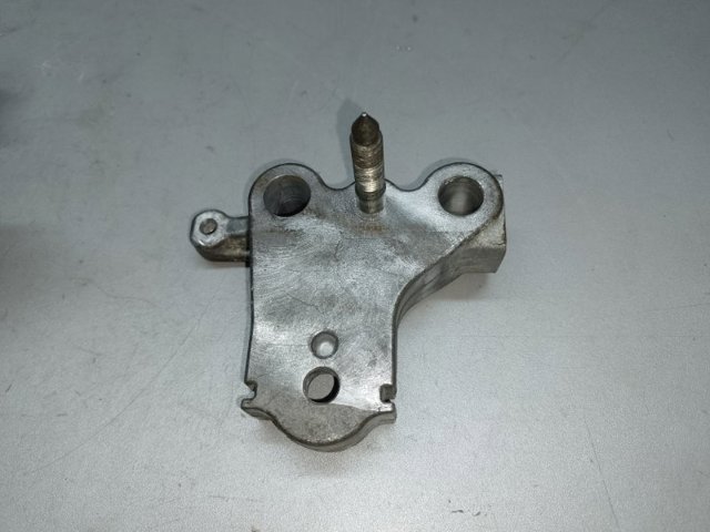 Права подушка двигуна 1230537160 TOYOTA