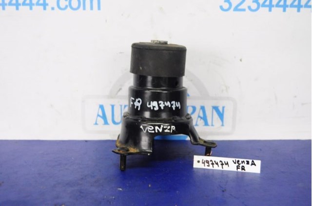 Подушка двигуна передня 1236136111 TOYOTA