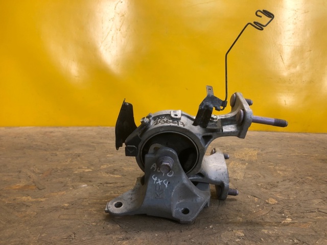 Задня подушка двигуна 1237125060 TOYOTA