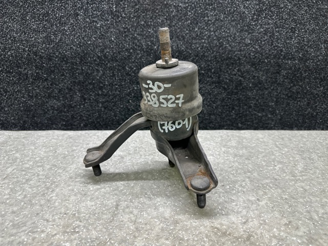 Подушка (опора) двигуна, ліва 123720H020 TOYOTA