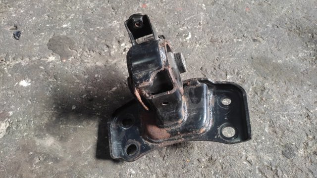 Подушка (опора) двигуна, ліва 1237237190 TOYOTA