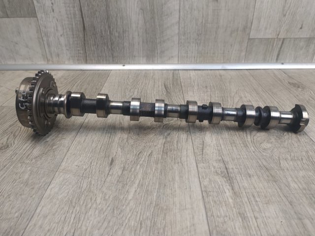 Зірка-шестерня розподільного валу двигуна, правого 130500V040 TOYOTA