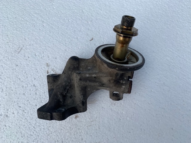 Корпус масляного фільтра 1560950130 TOYOTA