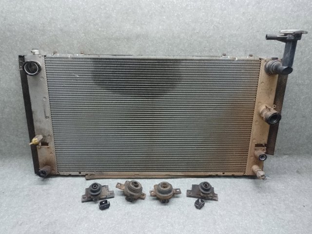 Підвіска радіатора Тойота Пріус