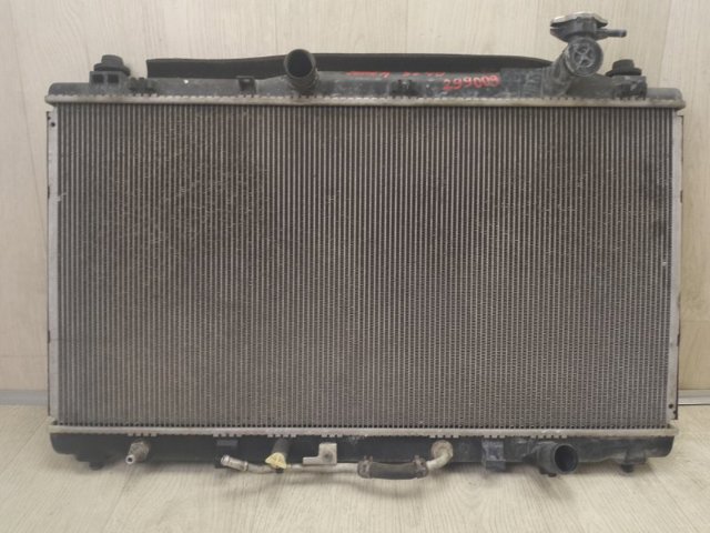 Радіатор двигуна 16400AD020 TOYOTA