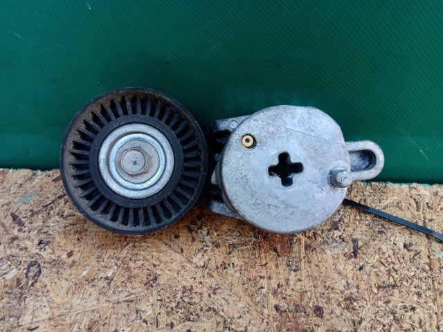 Натяжна планка поліклинового ременя 166200V022 TOYOTA
