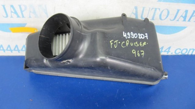 Корпус воздушного фильтра toyota б/у оригінал, гарантія на запчастини 1770531090