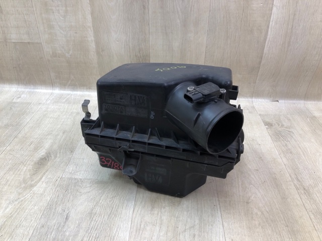 Корпус повітряного фільтра, верхня частина 177350V030 TOYOTA