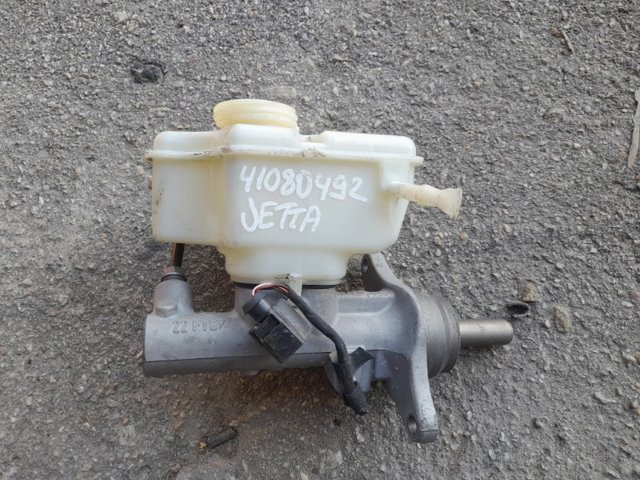 Циліндр головний гальма (Гідротормоз) 1K1614019T VAG