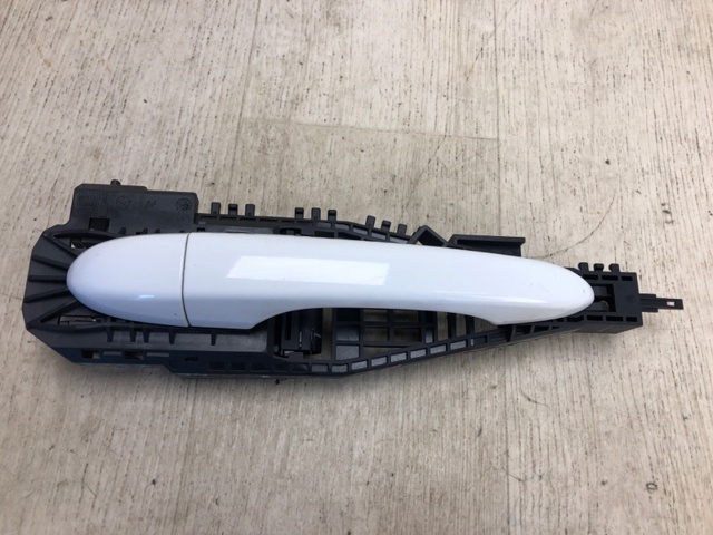 Ручка задніх дверей, зовнішня 1SZ34AXRAD CHRYSLER
