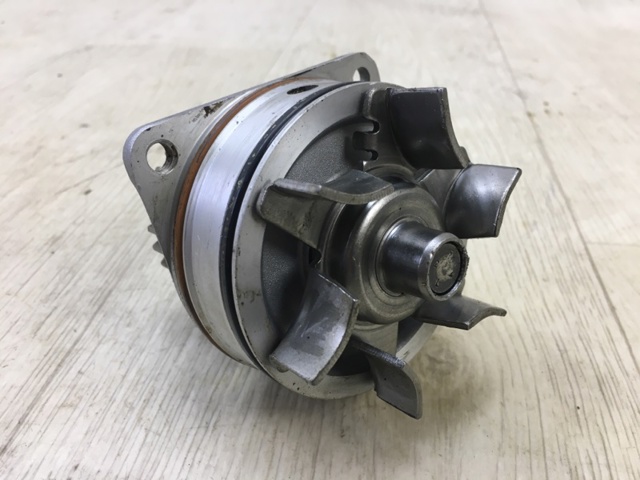 Насос охолодження 21010AL526 NISSAN