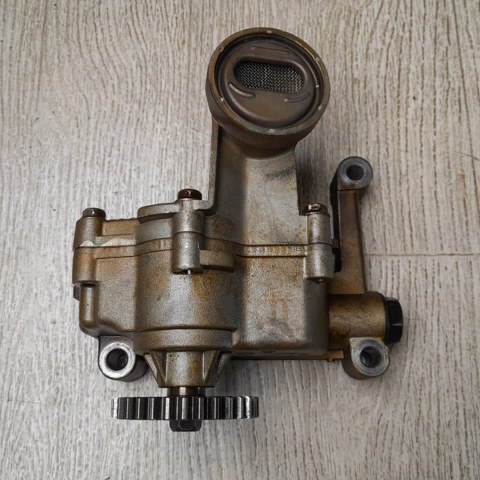 Насос масляний 213102G010 HYUNDAI