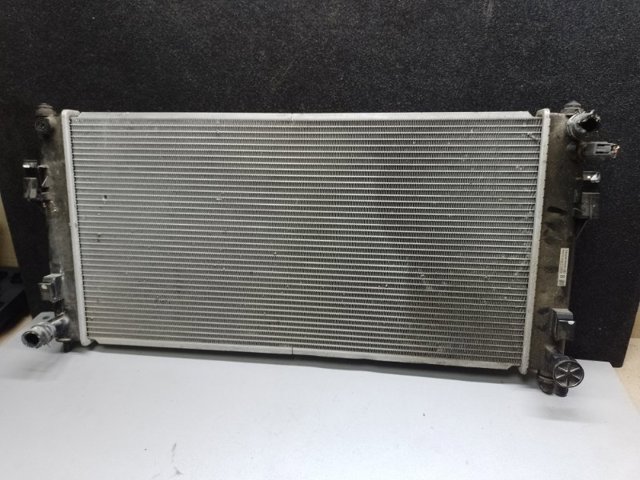 Радіатор охолодження двигуна 214103NA0A NISSAN