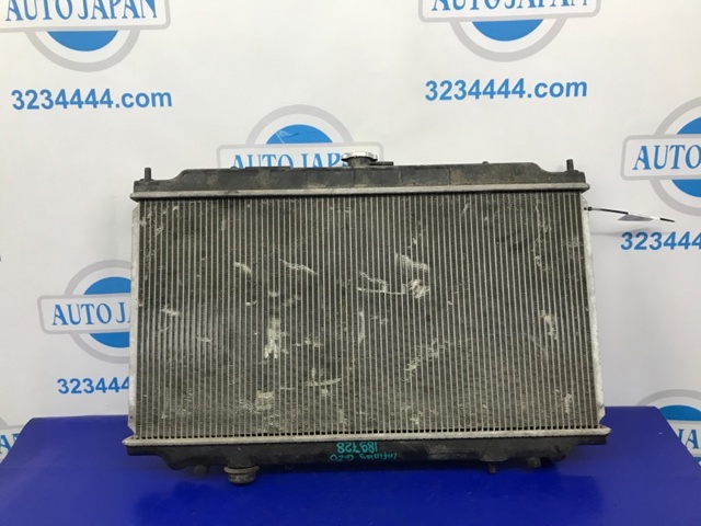 Радіатор водяний 214106J100 NISSAN